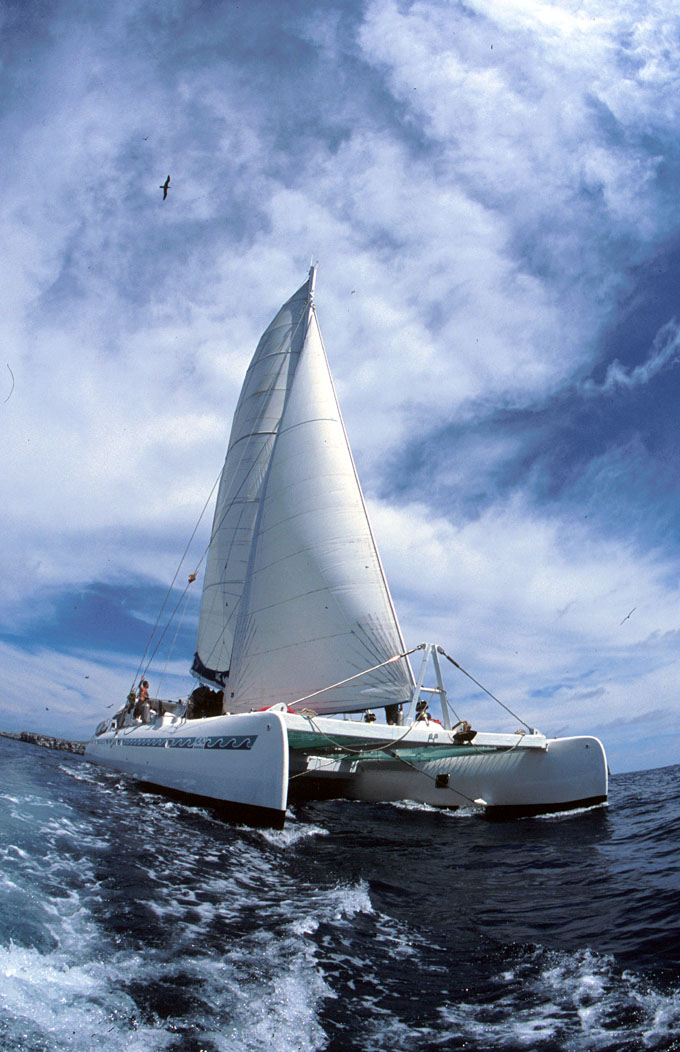 Nemo I sailing